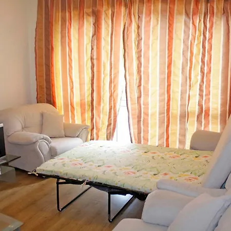 Флорес Парк Apartment *