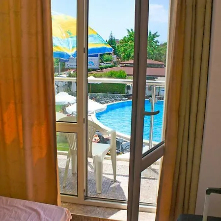 Флорес Парк * Sunny Beach