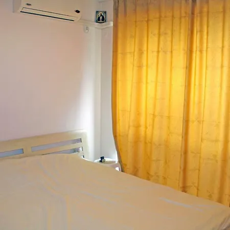 Флорес Парк דירה סאני ביץ'